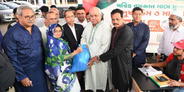 সুলভ মূল্যে দুধ-ডিম-মাংস বিক্রি কার্যক্রমঃ প্রতিদিন কোটি টাকার পণ্য বিক্রি
